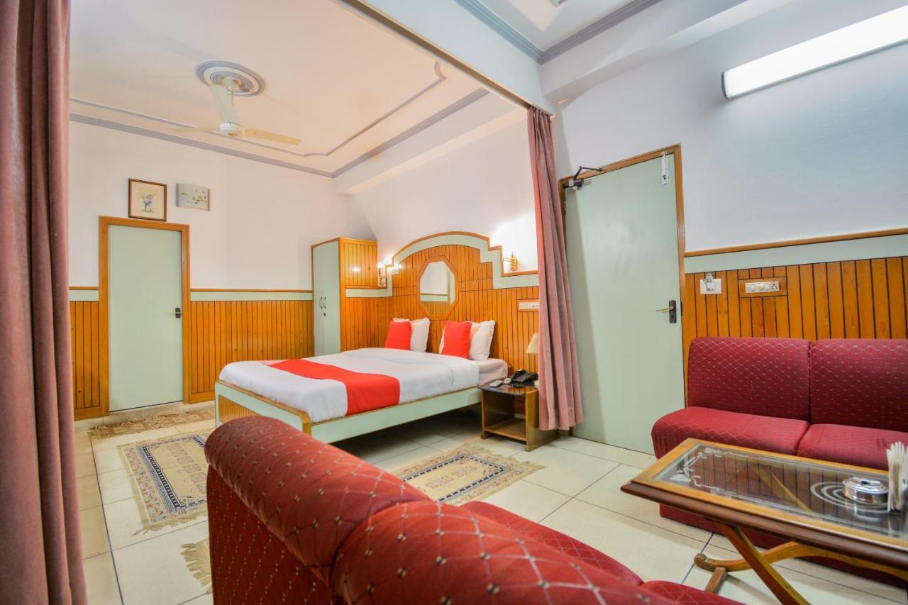 Oyo 46616 Hotel Abhinandan Jind ภายนอก รูปภาพ